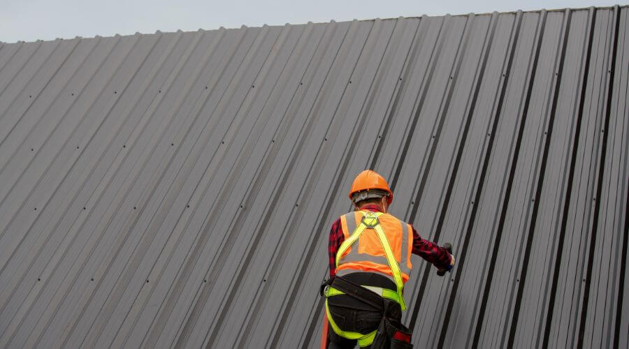 Professional metal roof installation services in Salineno, TX